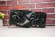 冷饭新炒的《如龙0：导演剪辑版》，用艾尔莎RTX5060Ti幻雷者8GD7轻松玩转(图5)